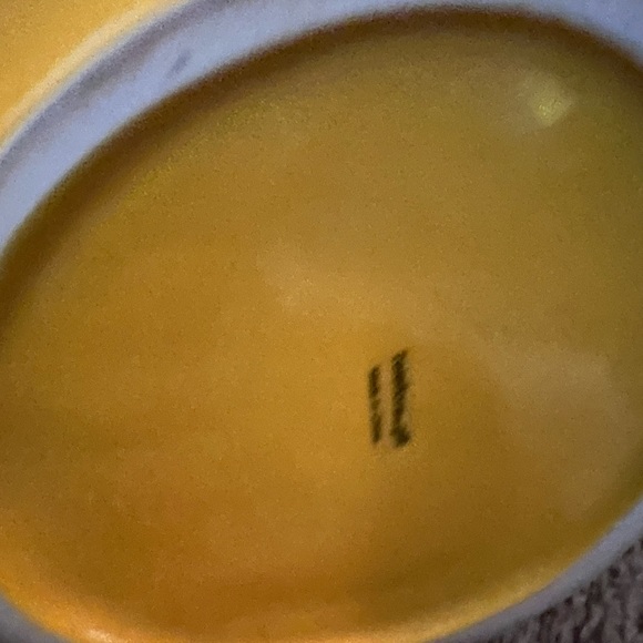 Yellow ducky planter - Picture 3 of 4